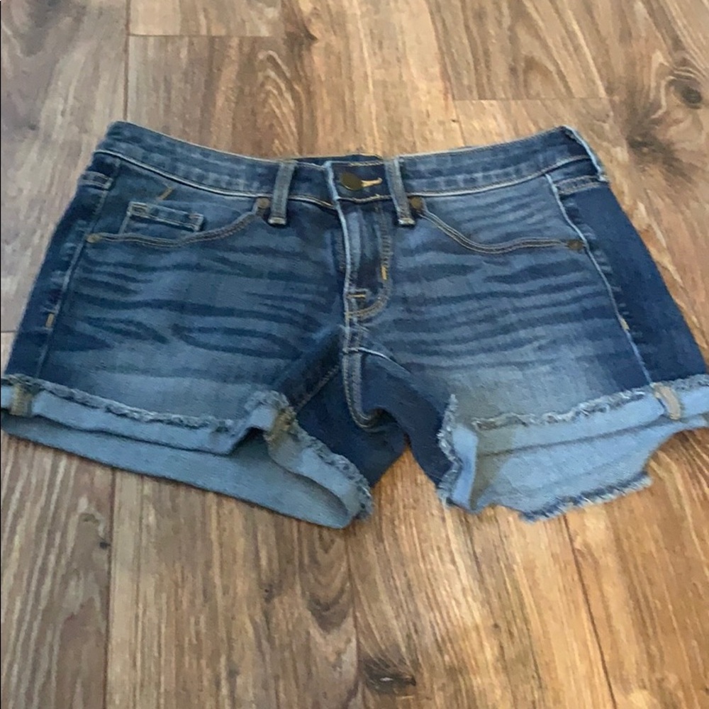 Mossimo mid rise midi shorts